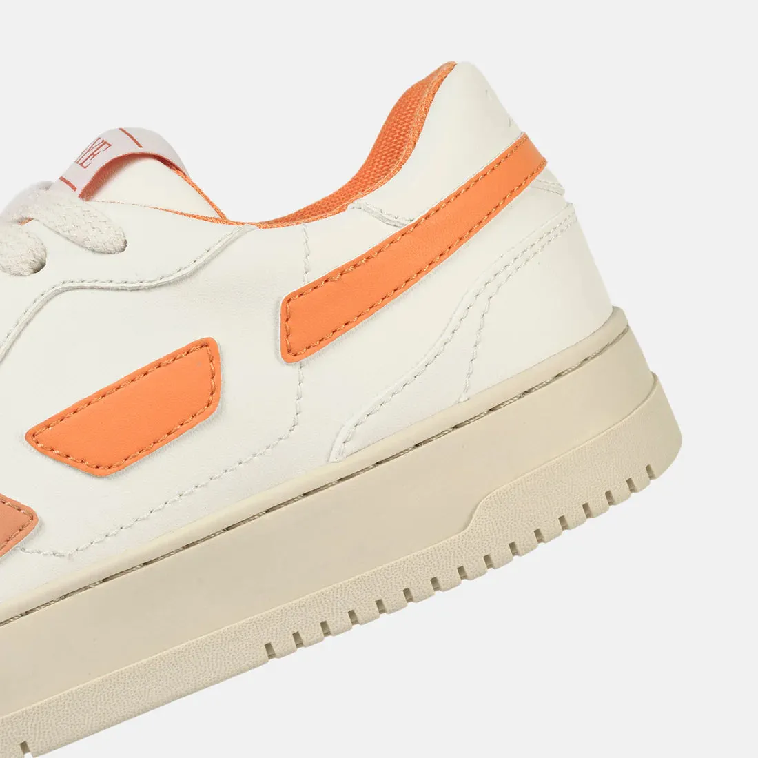 SAYE | Modelo '82 Vegan Leather | Orange